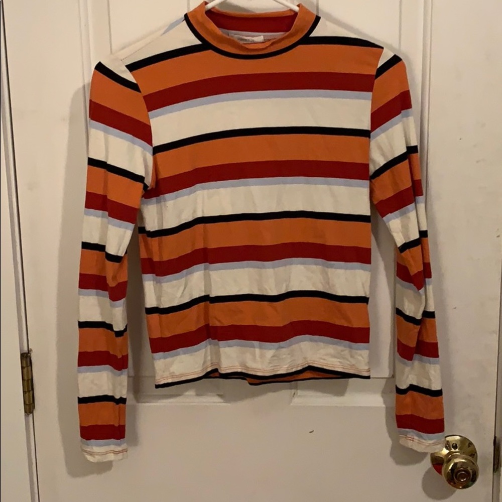 cropped turtleneck